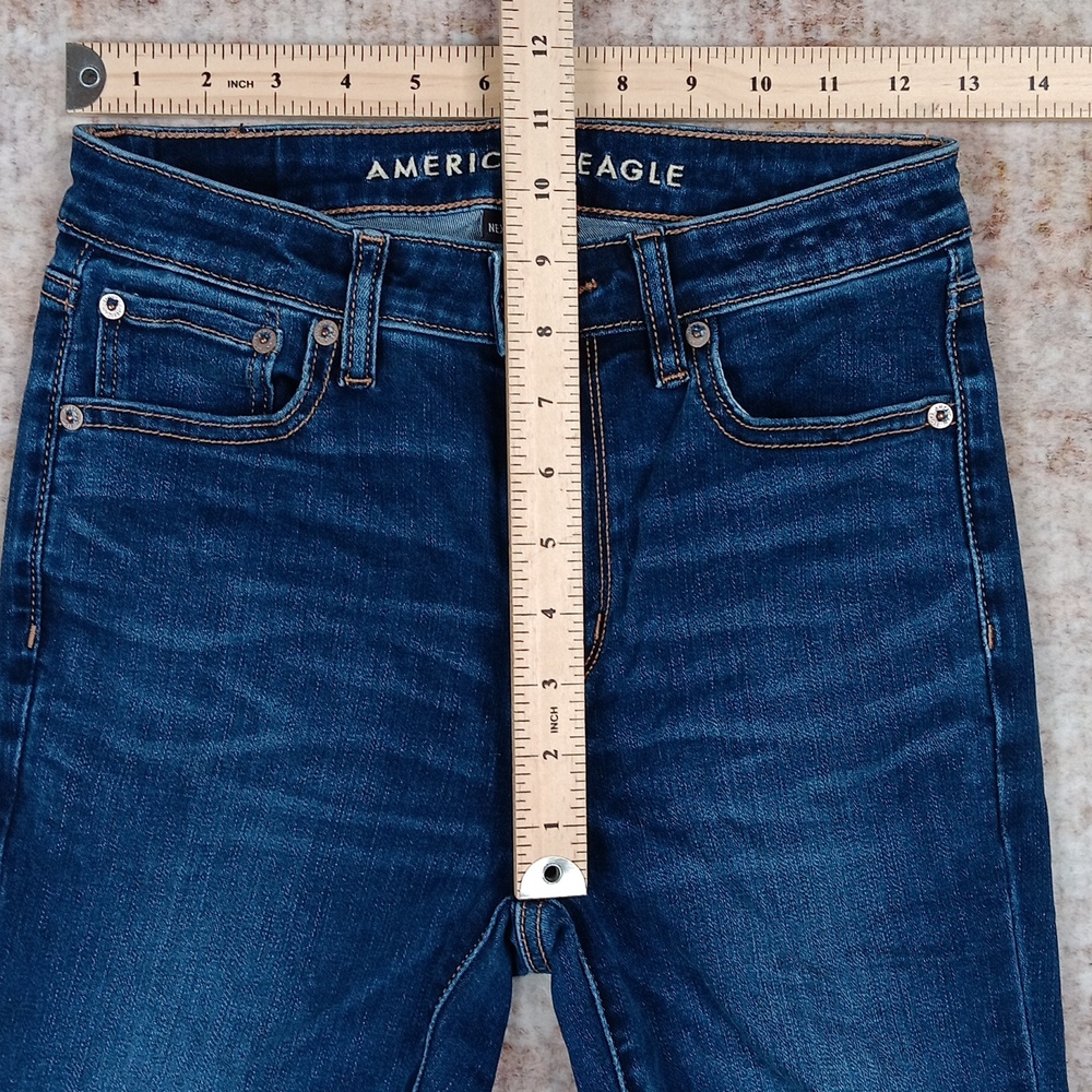 American Eagle Super High Rise Flare Distressed Jeans Size 2 - Picture 3 of 8